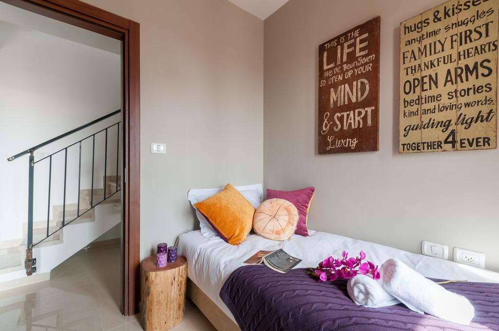 Sweet Inn Apartments - Nisim Bachar Street Jerusalem Room photo